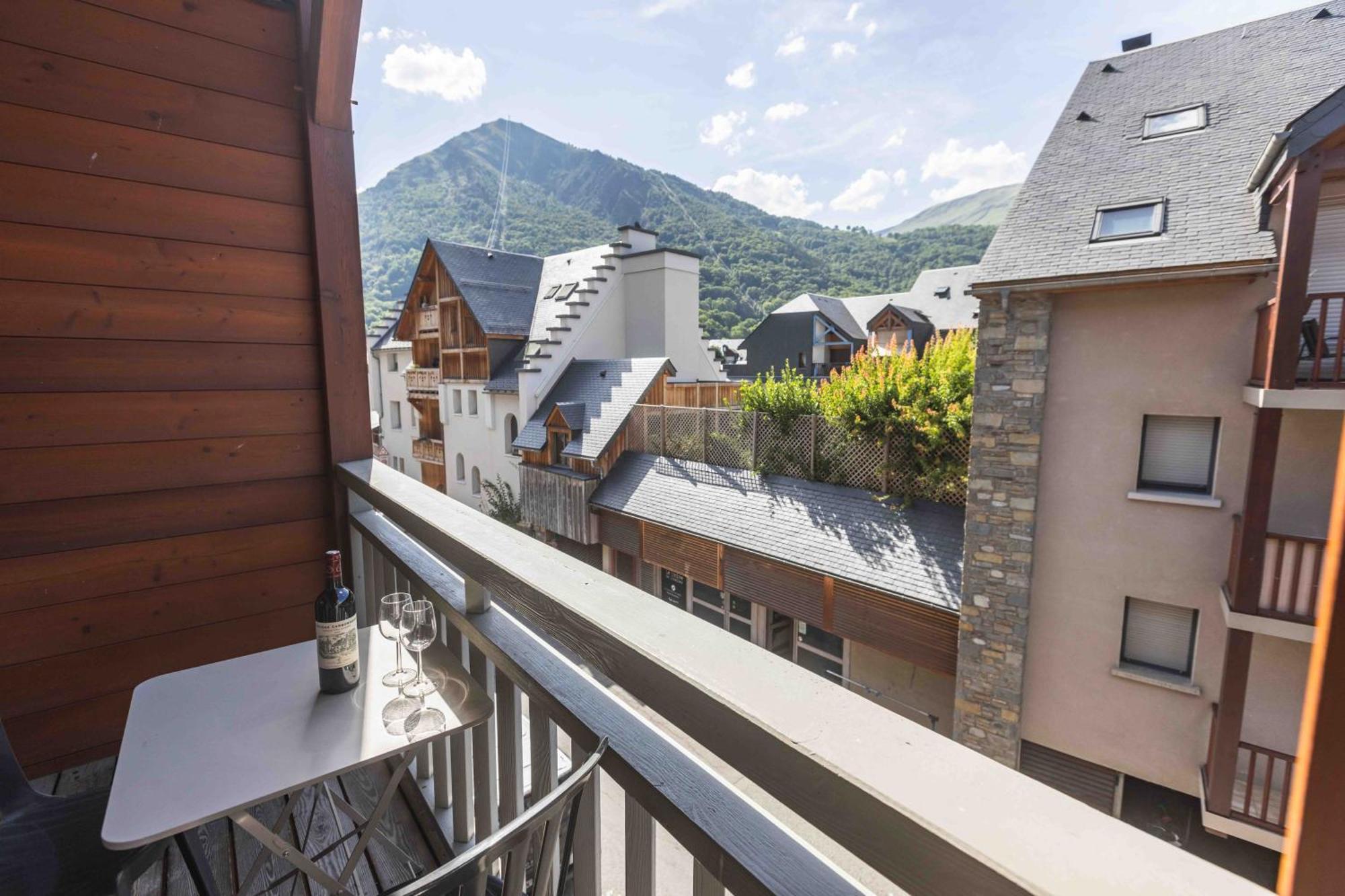 Le Rioumajou 2 - Grand T4 - Piscine - Centre St Lary Apartment Saint-Lary-Soulan Exterior photo